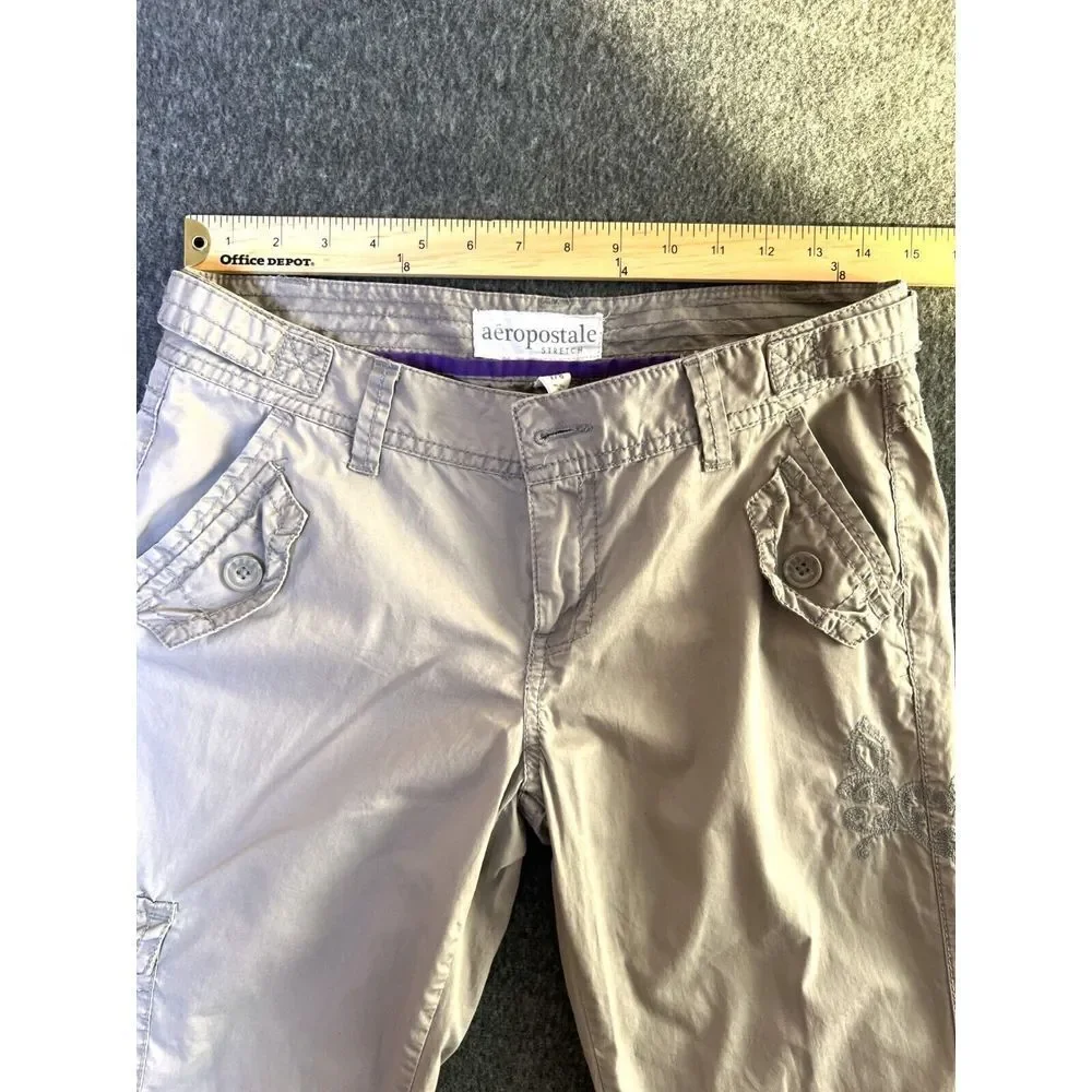 Y2K Aeropostale Embroidered Khaki Cargo Pants Jrs Size 7/8‎ 90s Retro Gorpcore